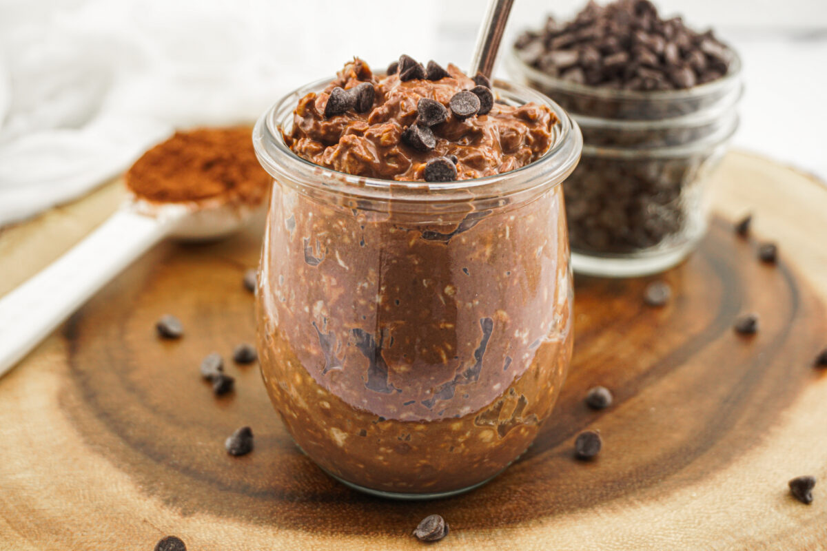 Brownie Batter Overnight Oats - Liv’s Little Muffins